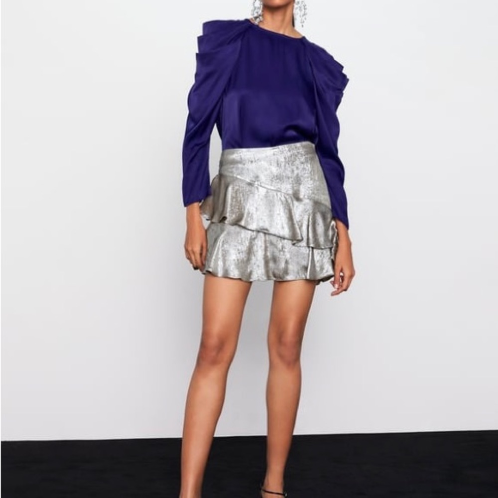 ZARA METALLIC EFFECT SKORT